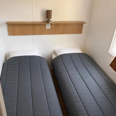 Camping Mobil Neuf 35m2 Clim Fibre Tv 3 A 2 Min 6 Personnes Porto-Vecchio (Corsica)